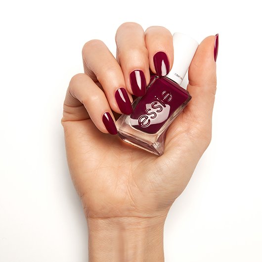 Model Clicks Wine Red Gel Nail Polish Nail Color Lacquer Essie