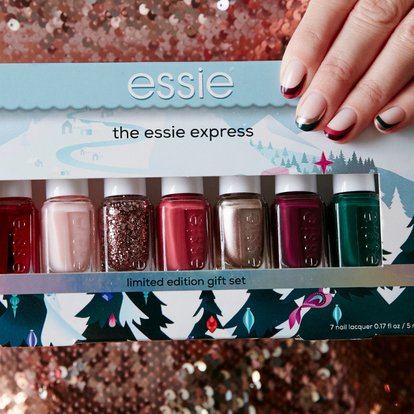 the essie obsessed: holiday gift sets!