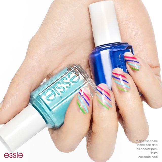 ShowYourStripes_NailArt-compressor