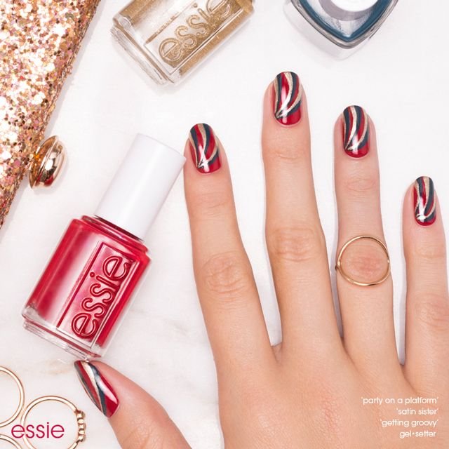 VeryMerryMetallic_NailArt-compressor