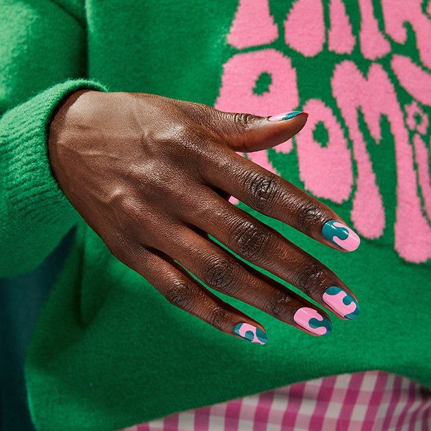 Try the green nail art tutorial: pop art nail art