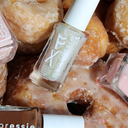 4 glazed donut nail looks!