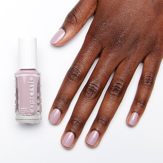throw it on - lilac purple quick dry nail polish - essie