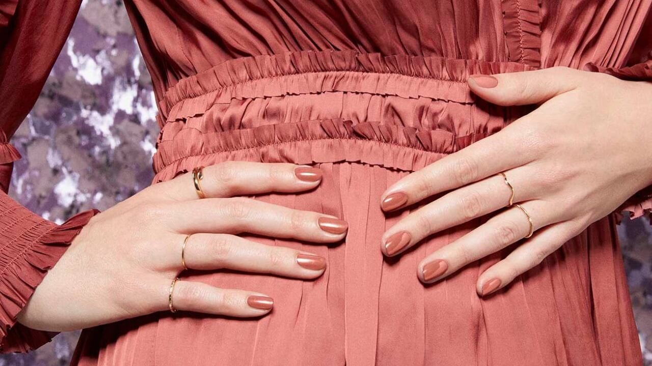 Coral Gel Couture Longwear Nail Polish Colors - Essie