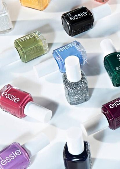 14 Best Chrome Nail Polish to Try Now: Shop Shades from Essie, OPI, Chanel  | Glamour