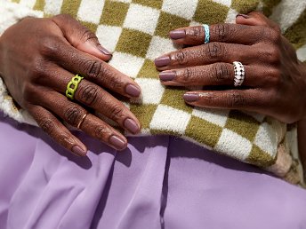 Essie rings shop