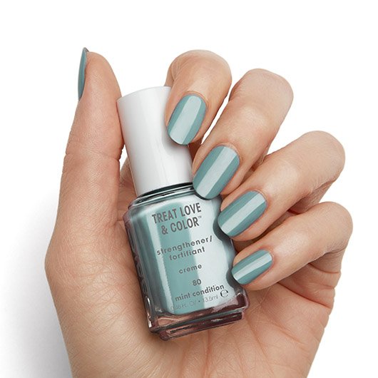 Sweet Start to the Week – Essie's Mint Candy Apple | Bean to Beauty