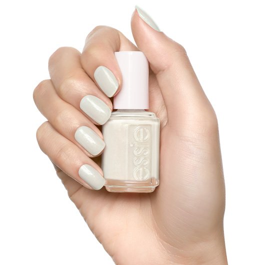 Essie all daisy long swatch clearance