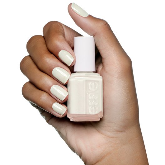 Essie all daisy long swatch clearance