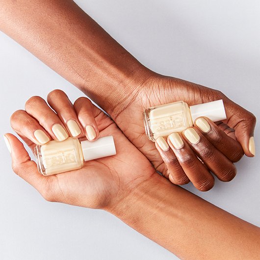 Reds Gel Couture Longwear Long Lasting Nail Polish Essie