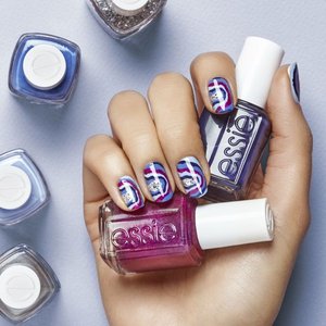 rock it in geode nail art