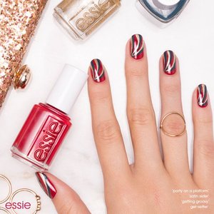 very merry metallic nail art